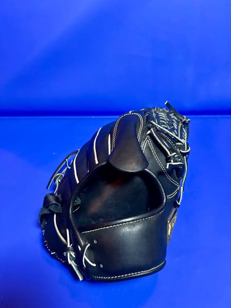 Zett NeoStatus hardball Pitcher's Glove (New) | SidelineSwap | Buy
