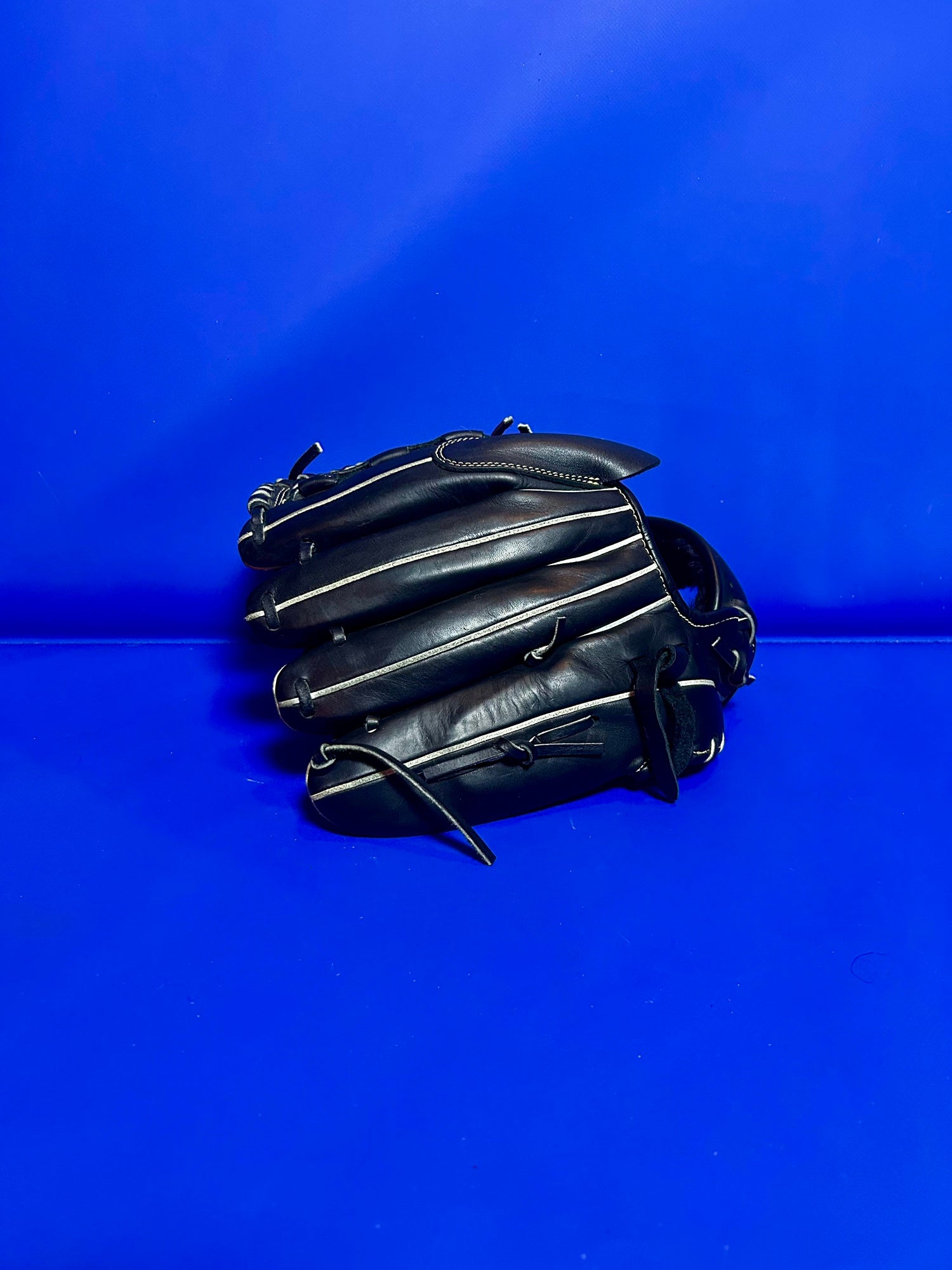 Zett NeoStatus hardball Pitcher's Glove (New) | SidelineSwap | Buy