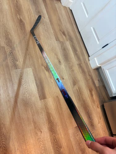 Intermediate CCM JetSpeed FT8 Pro Right Handed Hockey Stick P28 65 Flex (New)