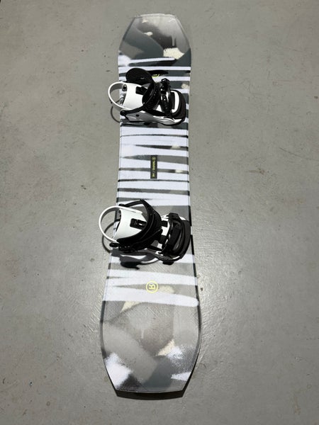 2022 Twinpig Ride board with 2023 Medium Union force bindings