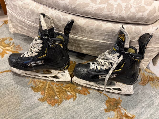 2018 Bauer Supreme 2S Pro Hockey Skates Regular Width 7 (Used)