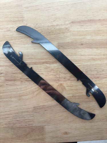 NHL Pro Stock Game Used Bauer LS PULSE Ti 272mm Skate Blades / Runners