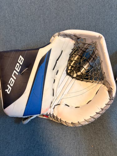 2023 Bauer Vapor Hyperlite 2 Regular Pro Stock (Used)