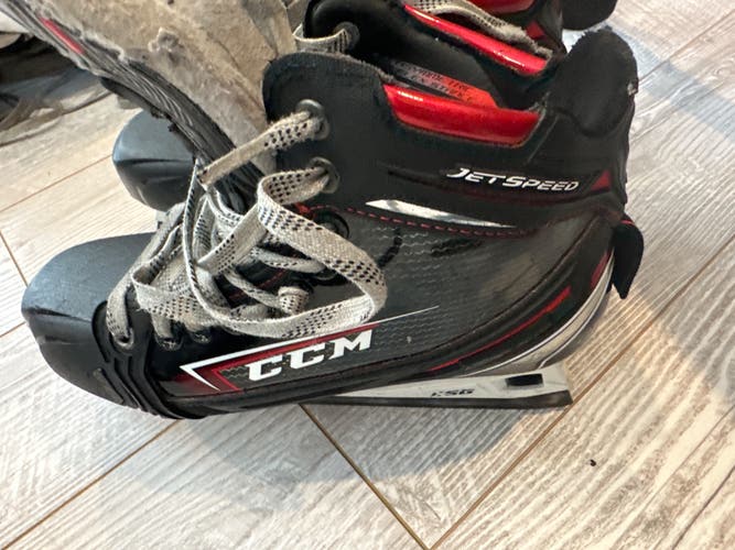 2019 CCM JetSpeed FT2 Hockey Goalie Skates Regular Width 8.5 (Used)