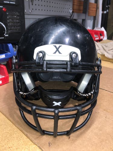 USED XENITH X2E+ YOUTH FOOTBALL HELMET - LARGE - BLACK