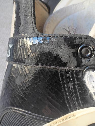 2005 CCM Tacks 352 Hockey Skates Regular Width 7 (Used)