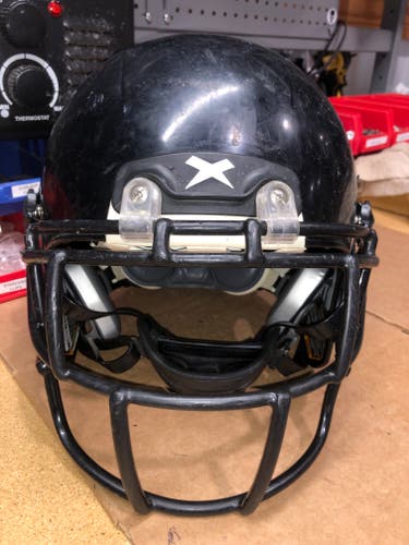 USED XENITH X2E+ YOUTH FOOTBALL HELMET - LARGE - BLACK