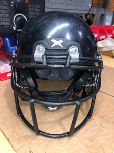 USED XENITH X2E+ YOUTH FOOTBALL HELMET - MEDIUM - BLACK