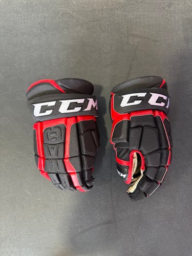CCM U+ Crazy Light Gloves 15" Pro Stock (Used)