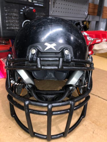 USED XENITH X2E+ YOUTH FOOTBALL HELMET - MEDIUM - BLACK