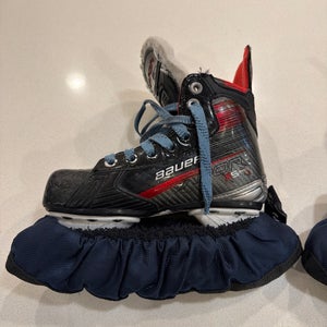 2023 Bauer Vapor X5 Pro Hockey Skates Regular Width 13.5 (Used)