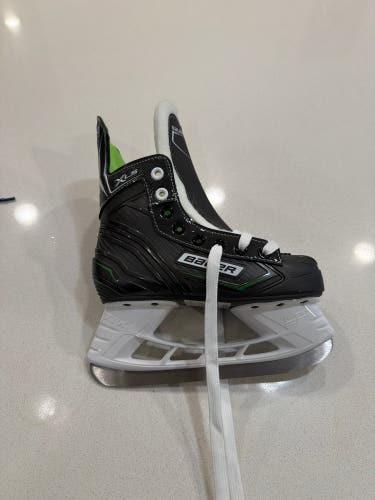 2021 Bauer X-LS Hockey Skates Regular Width Size 1 (New)