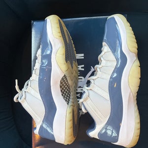 Men's Size M 9.5 (W 10.5) Air Jordan 11 Shoes (Used)