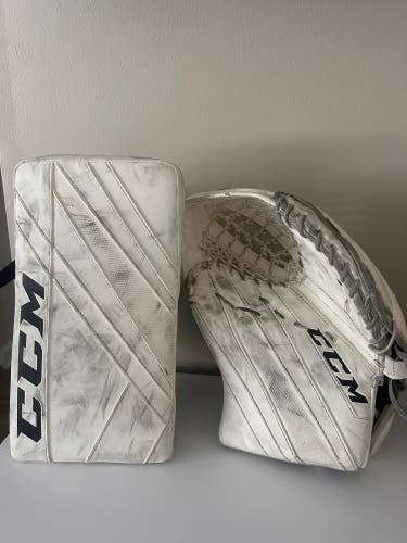 CCM Extreme Flex E5.5 Regular (Used)