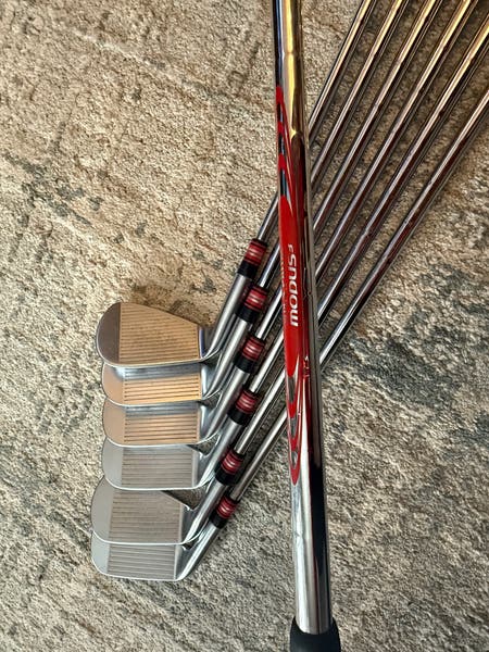 Srixon ZXi7 RH 4-PW Set Nippon Modus 105 Stiff (Used