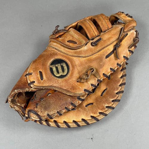 Wilson A2800 13" Right Hand Thrower Baseball Glove