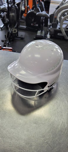 Used RIP-IT HELMET W MASK 6 - 6 7/8 Batting Helmet w/Mask White S/M 11497-S000154537
