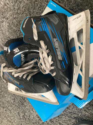 2024 Bauer GSX Hockey Goalie Skates Extra Wide Width 9.5 (Used)