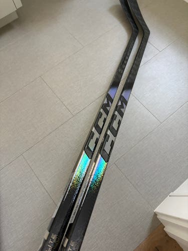 ( 2 PACK) Senior CCM Ribcor Trigger 10 Pro Left Hand Hockey Stick P29 70 Flex (New)