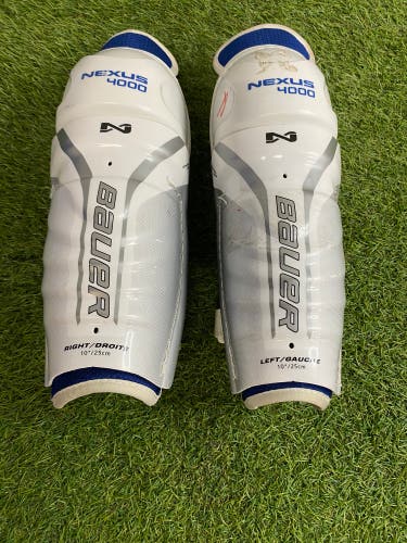 Junior Bauer Nexus 4000 Shin Pads 10" (Used)