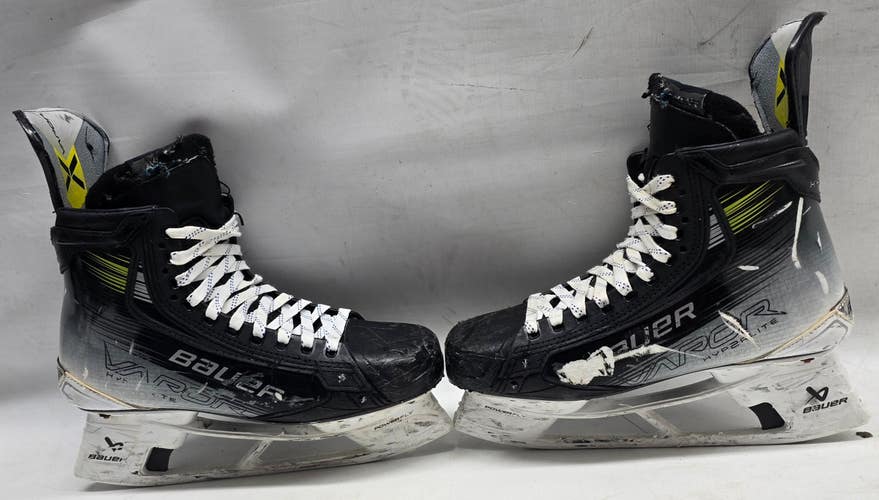 Bauer Vapor Hyperlite 2 Pro Stock Skates 9 D Used NHL (3) (14826)
