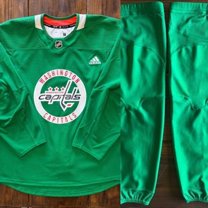Adidas Washington Capitals Pro Stock Practice Jersey AND SOCKS Size 58 Green MiC