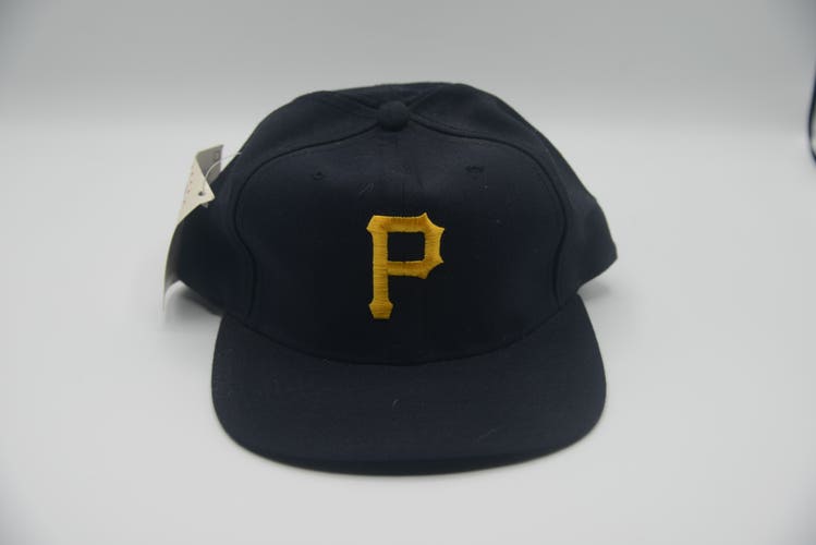 Vintage Black New Era Pittsburgh Pirates Hat (MLB), Tag still attached