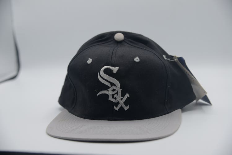 Vintage Chicago White Sox (MLB) Hat, New with Tag Attached