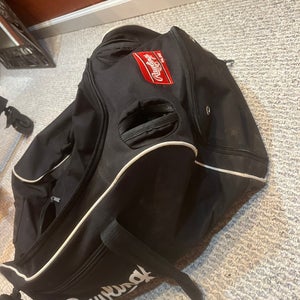 Black Adult Unisex Large/Extra Large All Star Duffle Bag (Used)