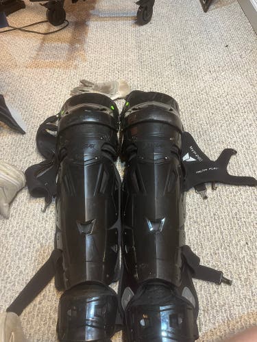 All Star MVP Pro Catcher's Leg Guard (Used)