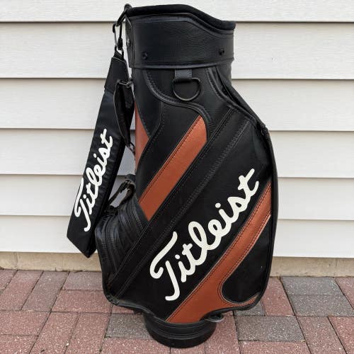 Titleist Midsize Staff Golf Cart Bag Black Gold 6 Way Divider With Raincover