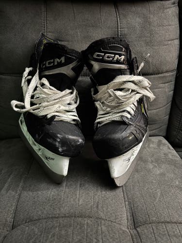 2024 CCM Tacks XF 80 Hockey Skates Regular Width 6 (Used)