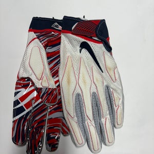 Nike Superbad 4.5 Adult XXL Patriots Receiver Gloves New other.Discolored