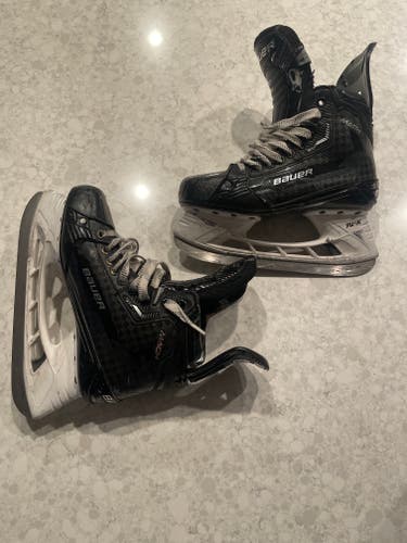 2024 Bauer Supreme Mach Hockey Skates Regular Width 6 (Used)