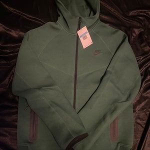 Green Men's Medium Nike Tech Fleece Hoodie (New)