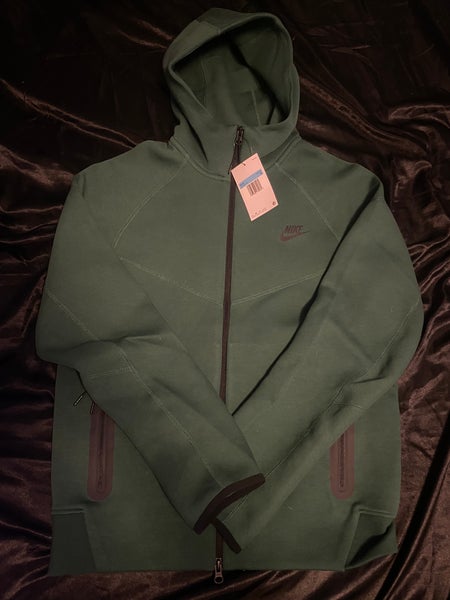 Green Men's Medium Nike Tech Fleece Hoodie (New)