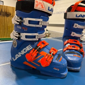 Mondo 22 & 22.5 Unisex Lange RS Racing Ski Boots Soft Flex (Used)