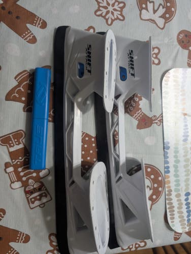 True shift attack goalie holders and steel