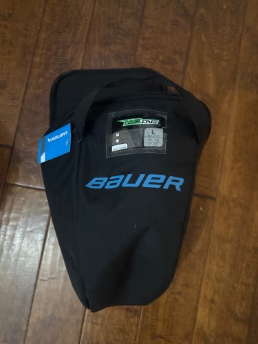 Bauer NME large helmet holder  (New)