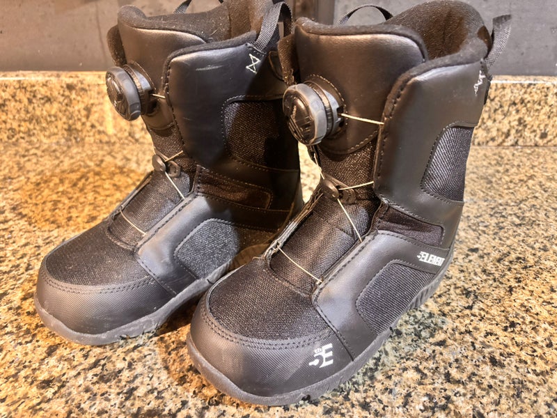 Kid's 3Y 5th Element BOA (Big Kids / Youth) Snowboard Boots Medium Flex All Mountain (Used)