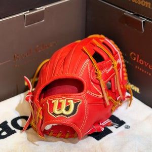 NWOT Wilson Staff RH Infield Baseball Glove 11.5" (New without tags)