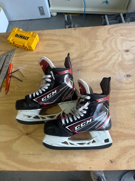 2019 CCM JetSpeed FT2 Hockey Skates Size 5.5 (Used)- black steel