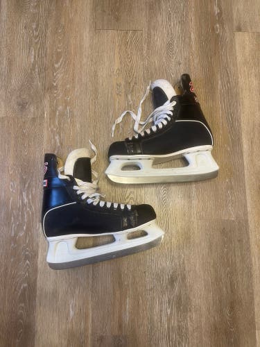 CCM 205 Mustang SI 2500 Hockey Skates Size 10 (Used)
