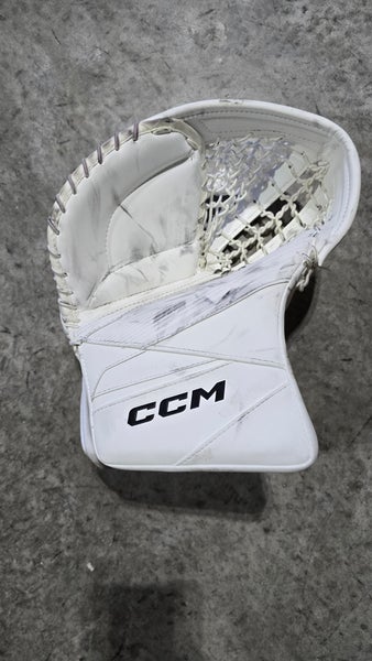 CCM Extreme Flex E6.9 Full Right (Used)