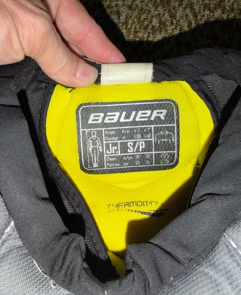Small / Medium Youth Bauer Supreme HP Shoulder Pads (Used)