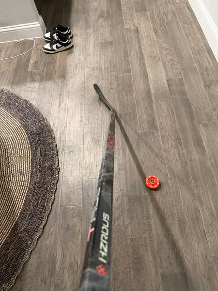 Senior True Left Hand Hockey Stick T28 65 Flex (Used)