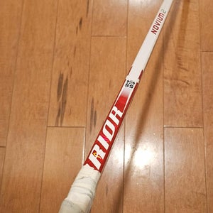 Intermediate Warrior Novium 2 Pro Right Handed Hockey Stick W28 55 Flex Pro Stock (Used)