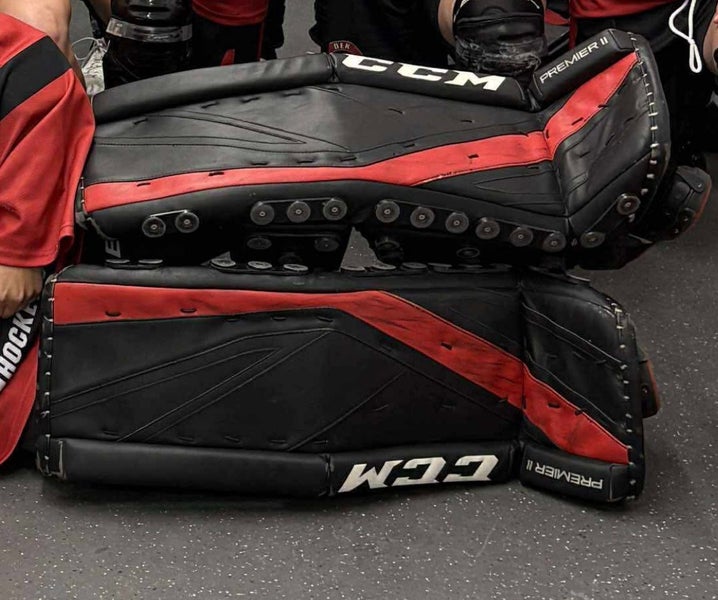 33" CCM Premier II Pro Goalie Leg Pads (Used)