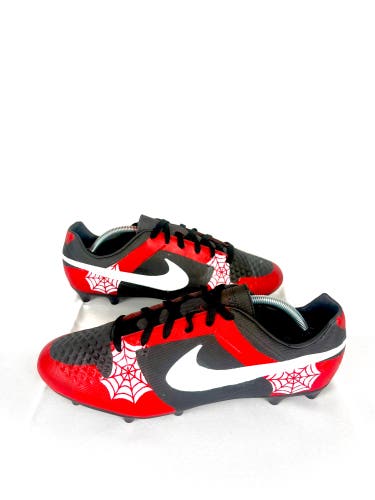 Men's Size 13.0 (W 14.0) Nike Low Top Molded Cleats (New)