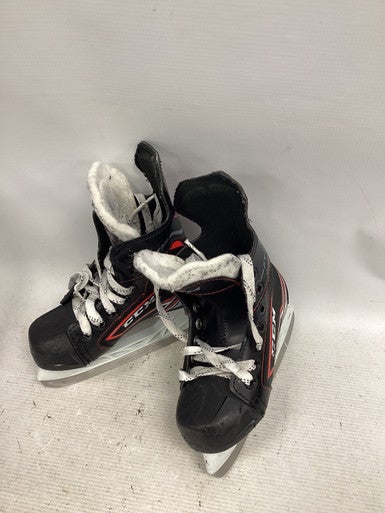 Used CCM FT340 Youth Hockey Skate Youth 11.0 11851-S000040807